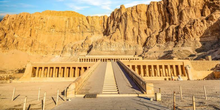 Luxor 2 Days with Hot Air Balloon